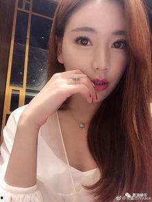 网红劈腿吃瓜,吃瓜群众热议背后的真相